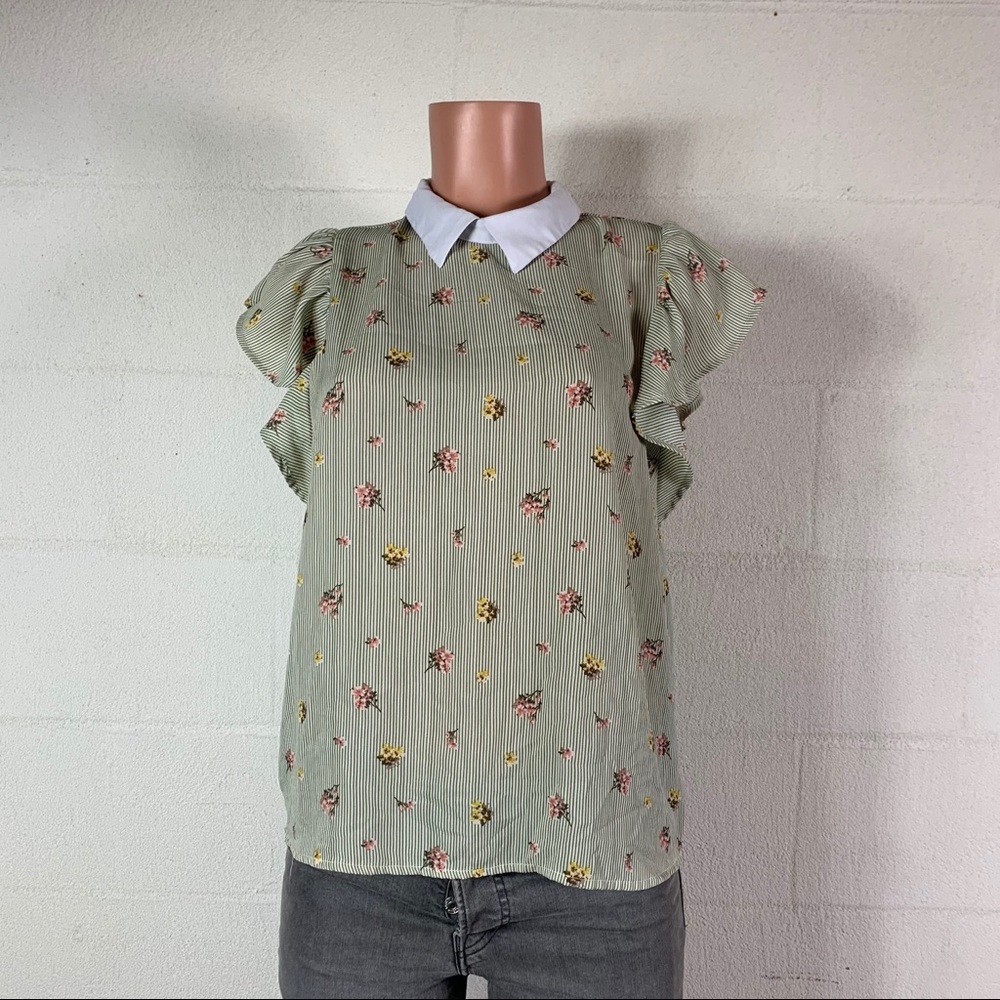 Monteau blouse floral short sleeves size large